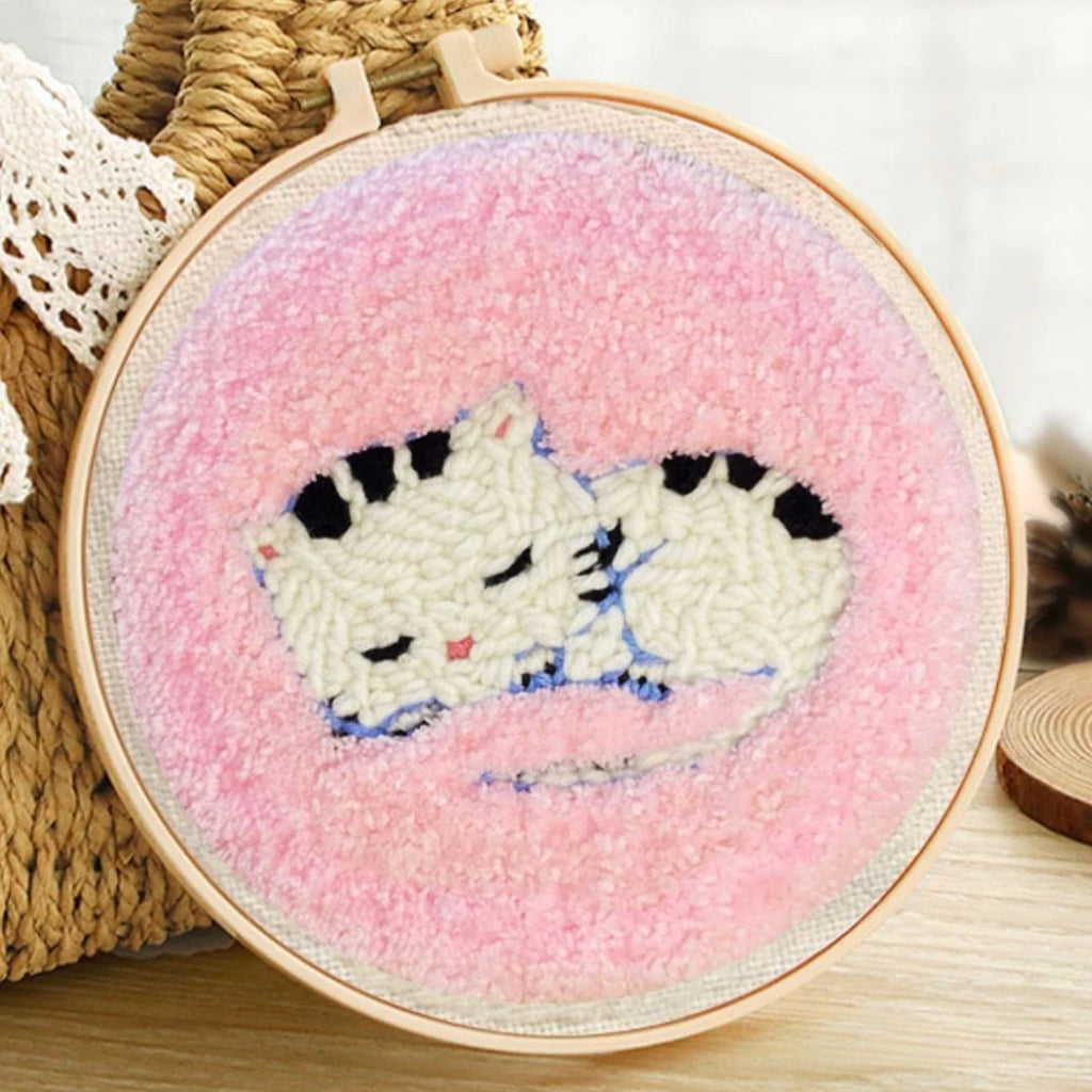 Punch Needle slapende kitten