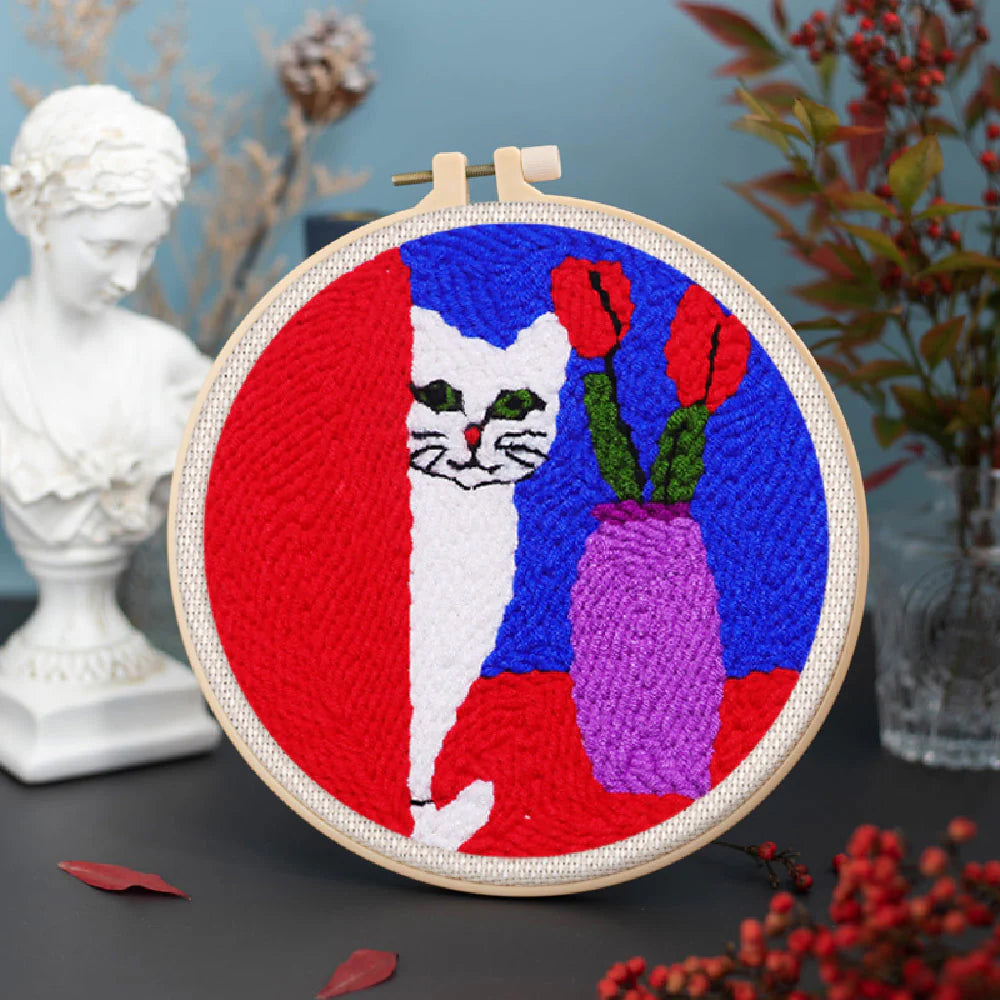 Punch Needle Chat-curieux