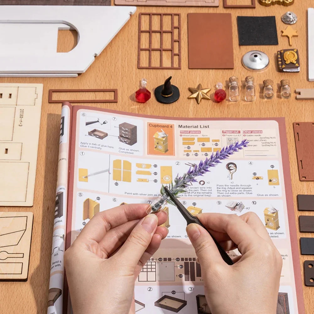 Miniatuurhuisje Kiki&#8217;s Magische Boetiek-10