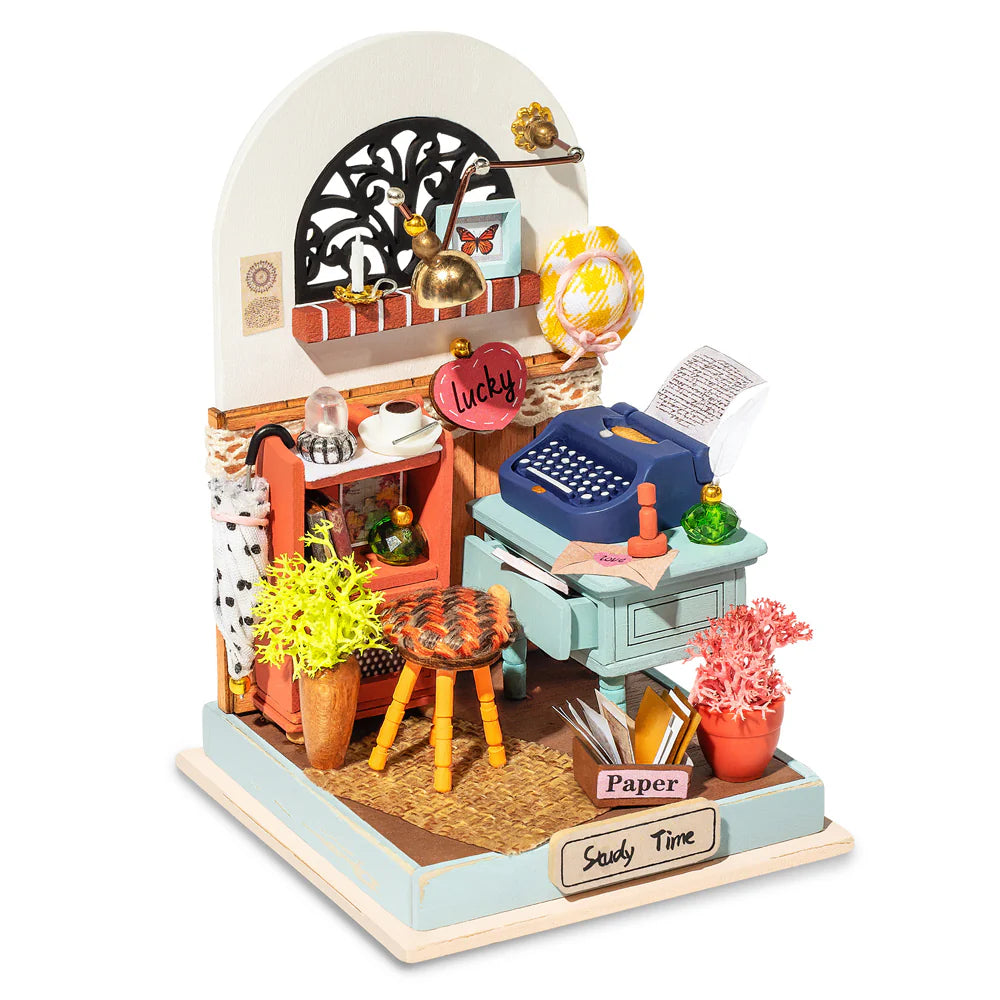 Miniatuurhuisje Leeshuis en Schrijfhoek-2