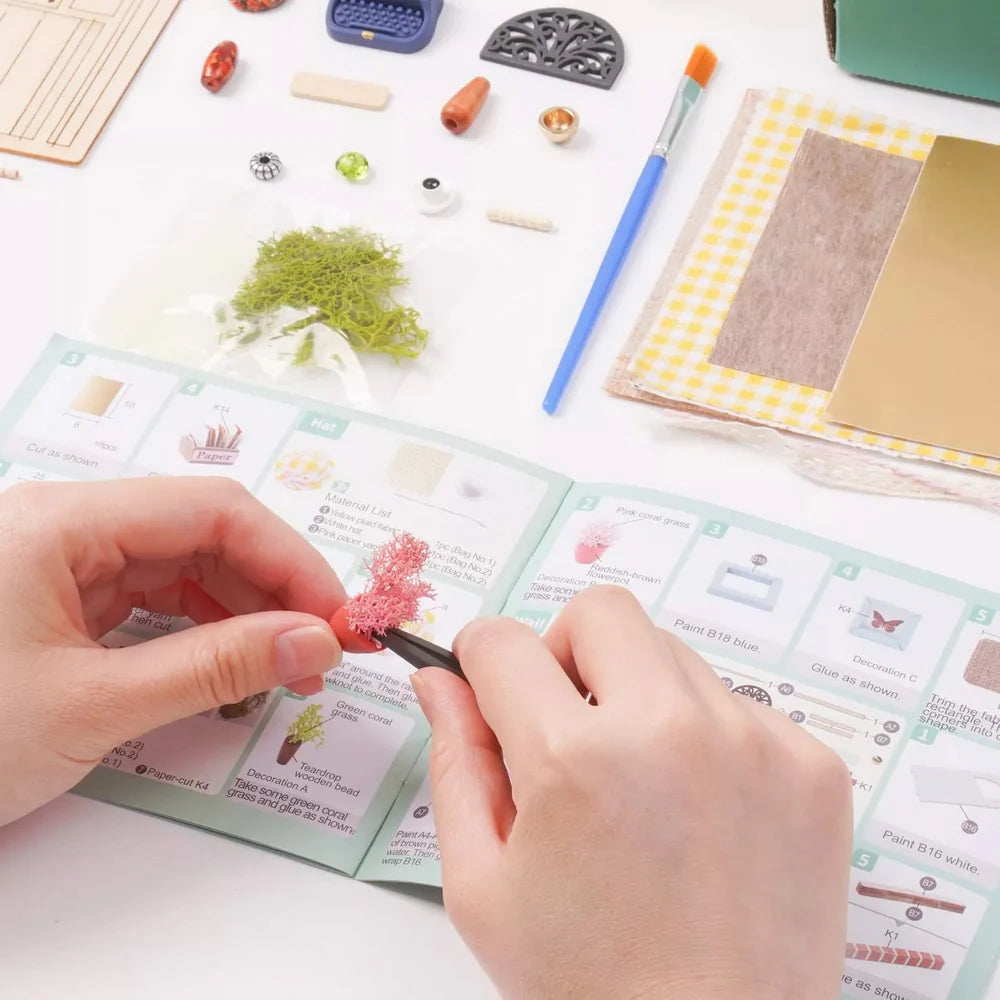 Miniatuurhuisje Leeshuis en Schrijfhoek-7