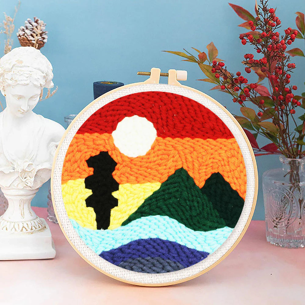 Punch Needle Bergen en zonsondergang