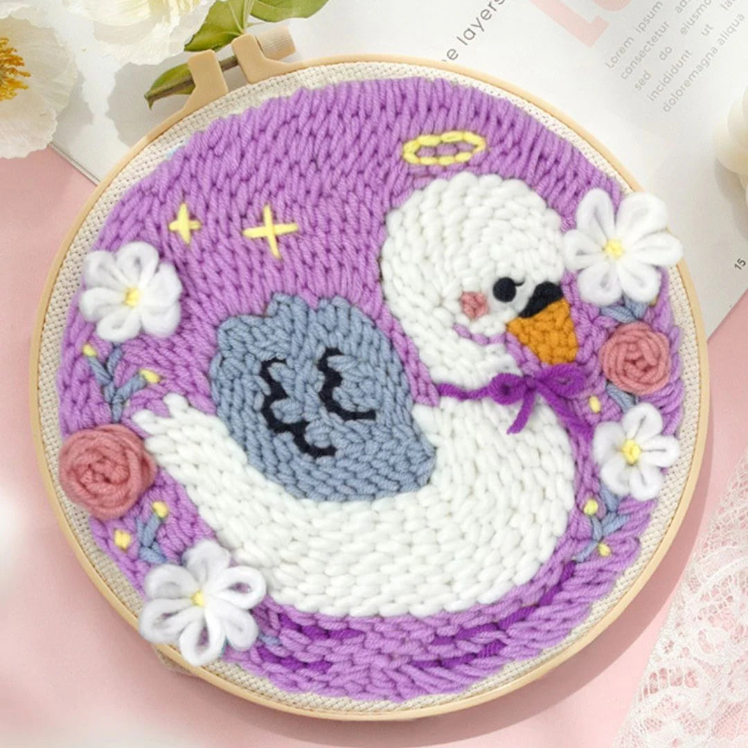 Punch Needle Zwaan en Paars Lint